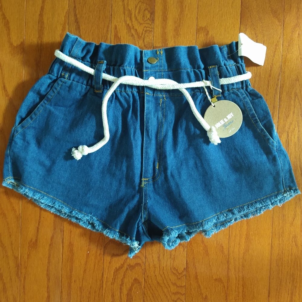 Jolie & Joy Denim Shorts - Comfortable Stretchy Fit (Size M) NWT
